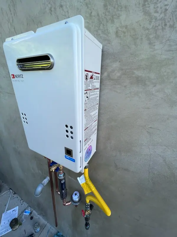 Tankless water heater installation for Alki Point homes